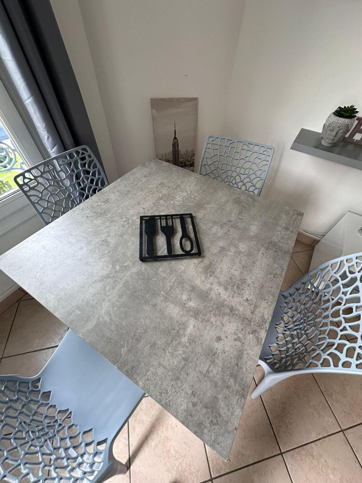Appartement Dans Villa Roi Soleil 앙티브 외부 사진